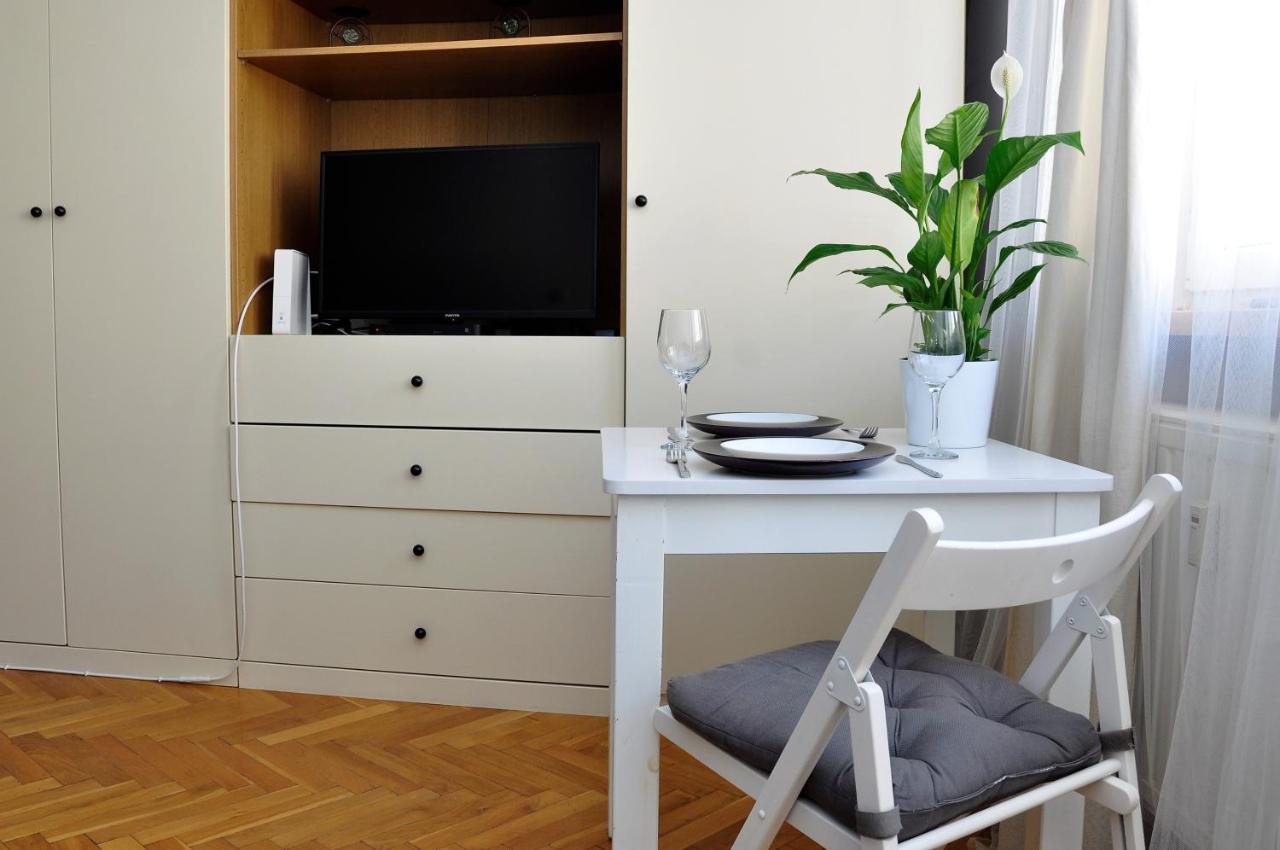 Prudentia Apartments Wegierska Varsovie Extérieur photo